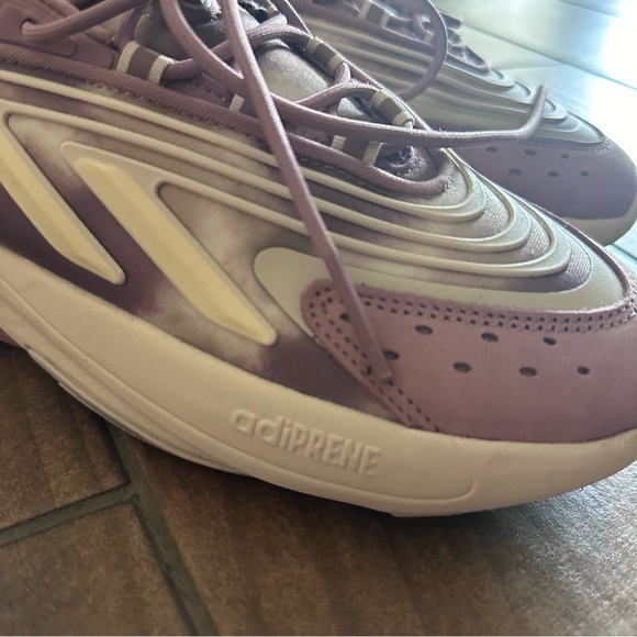 Adidas Ozelia sneakers - Picture 9 of 10